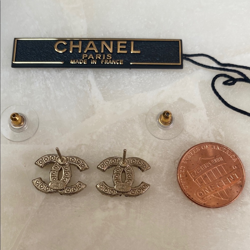 Chanel Gold Interlocking Cc Logo Stud Earrings - image 3